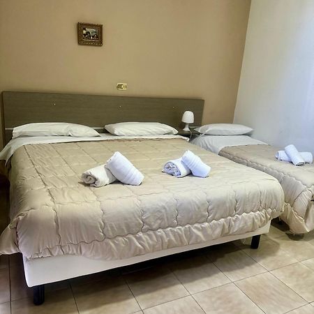 Hotel Il Santuario - Pompéi Extérieur photo
